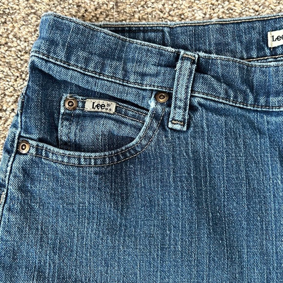 LEE RELAXED STRAIGHT LEG AT THE WAIST BLUE DENIM JEANS SIZE 12 M WOMENS - Picture 3 of 9